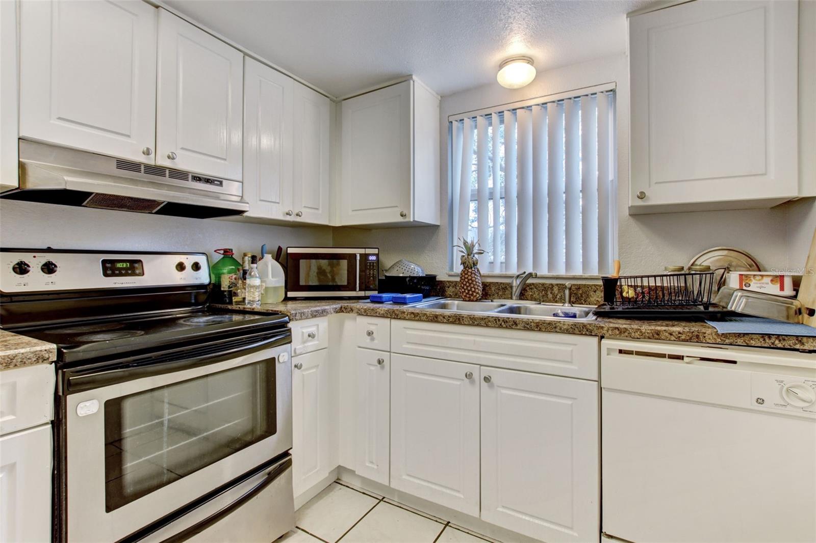 9908 SWEEPSTAKES LN #8, ORLANDO, FL, 32837