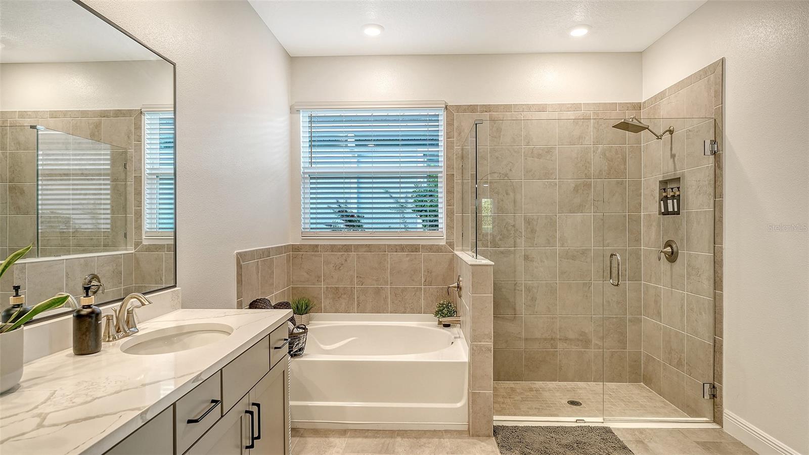 17732 BARLEY DR, BRADENTON, FL, 34211