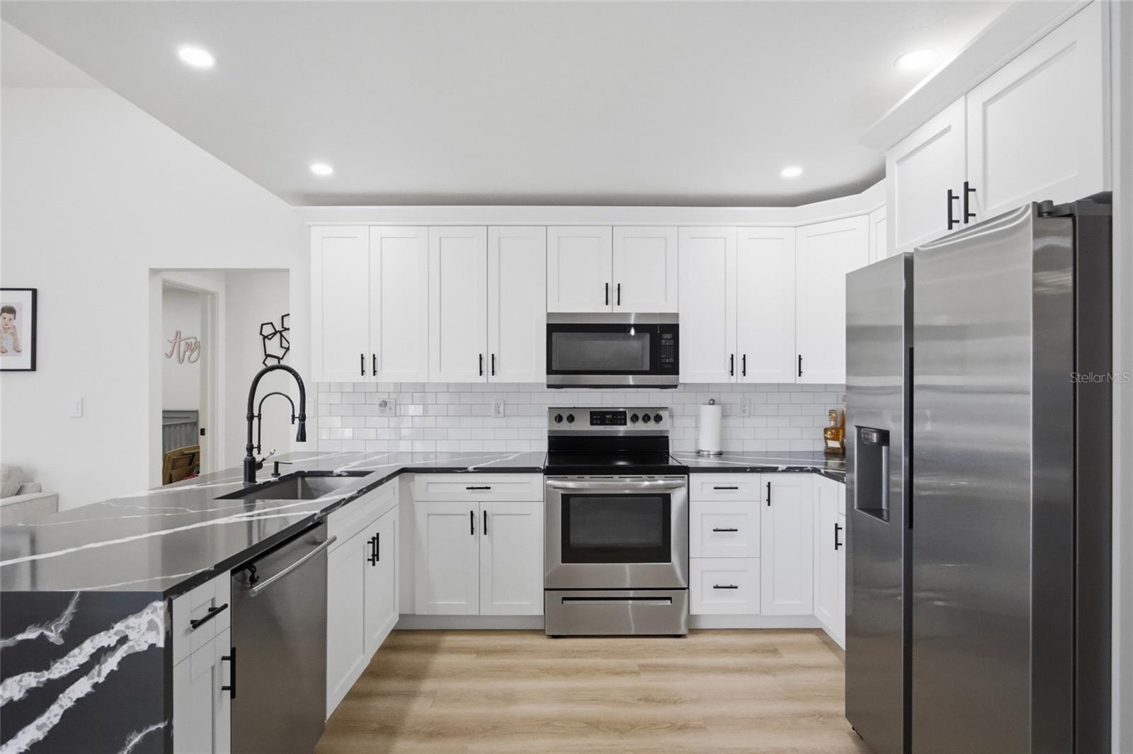 2212 LAKE BAY WAY, BRANDON, FL, 33511