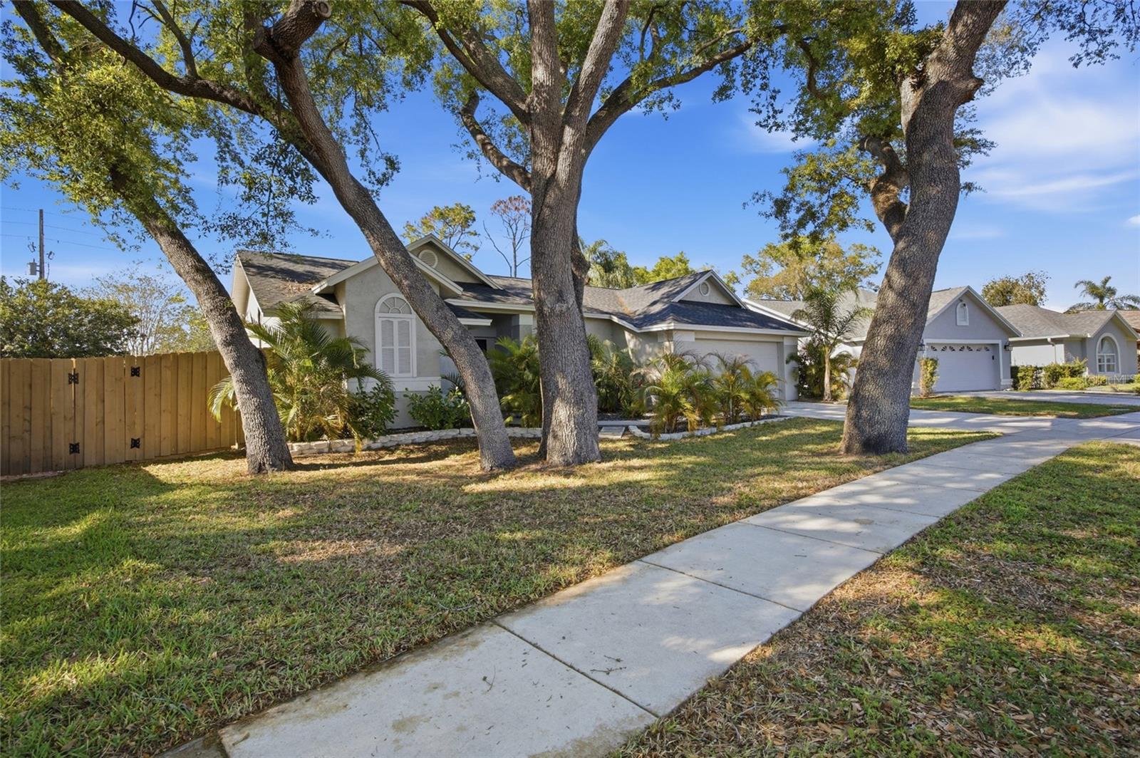 2212 LAKE BAY WAY, BRANDON, FL, 33511