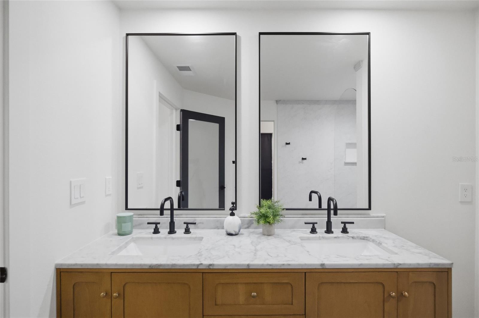 2212 LAKE BAY WAY, BRANDON, FL, 33511