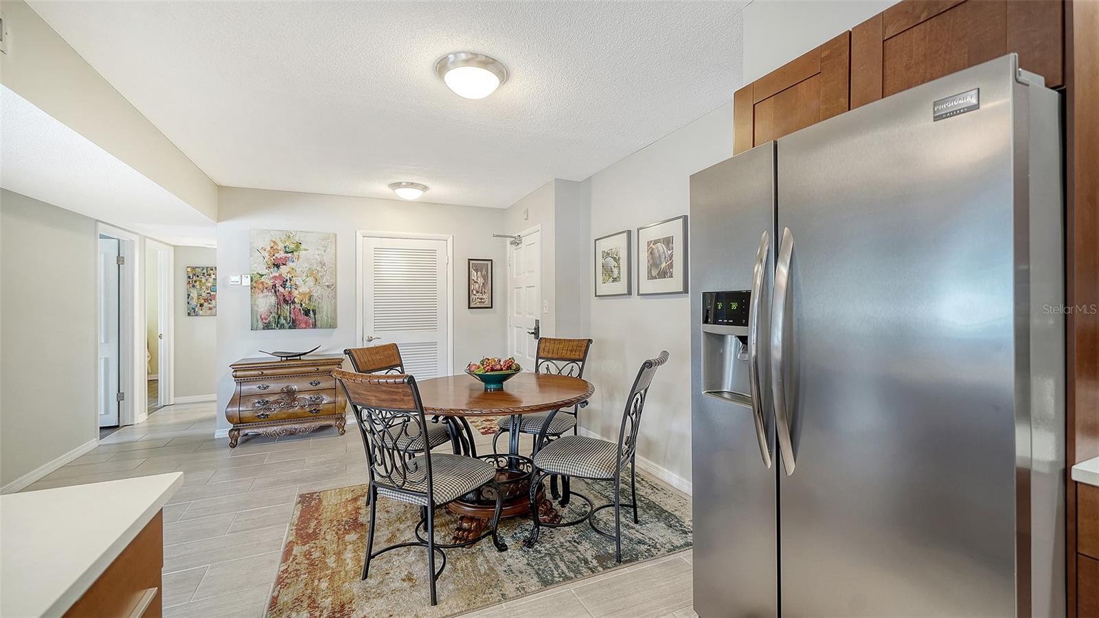 225 HOURGLASS WAY #202, SARASOTA, FL, 34242