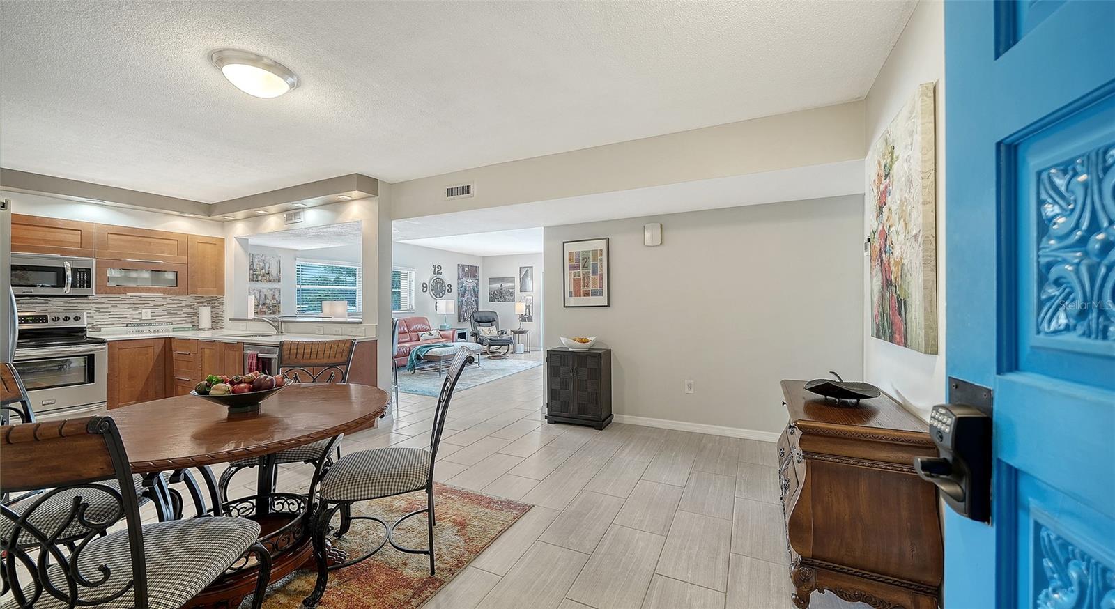 225 HOURGLASS WAY #202, SARASOTA, FL, 34242