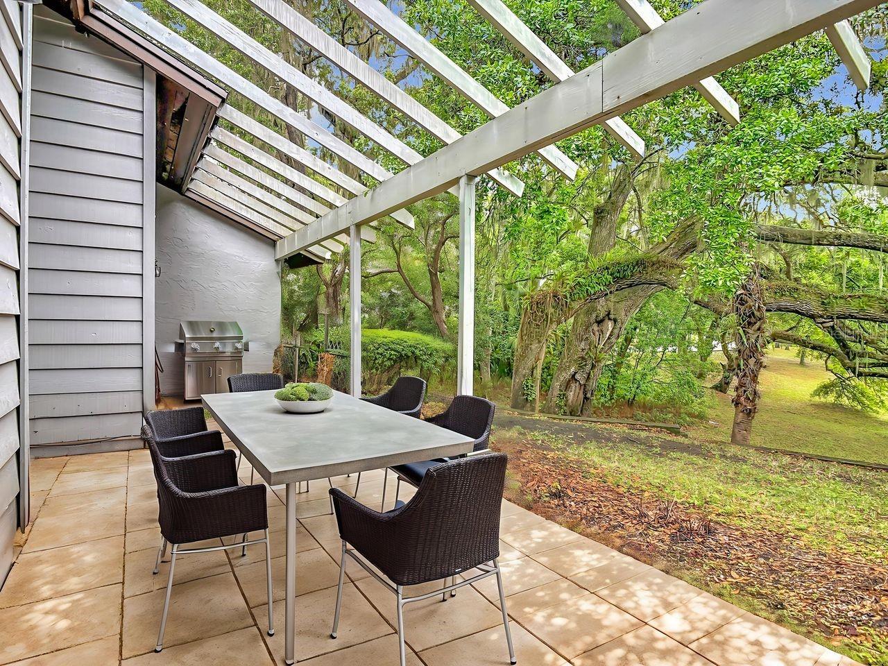902 VILLAGE GREEN RD #2, DELAND, FL, 32720