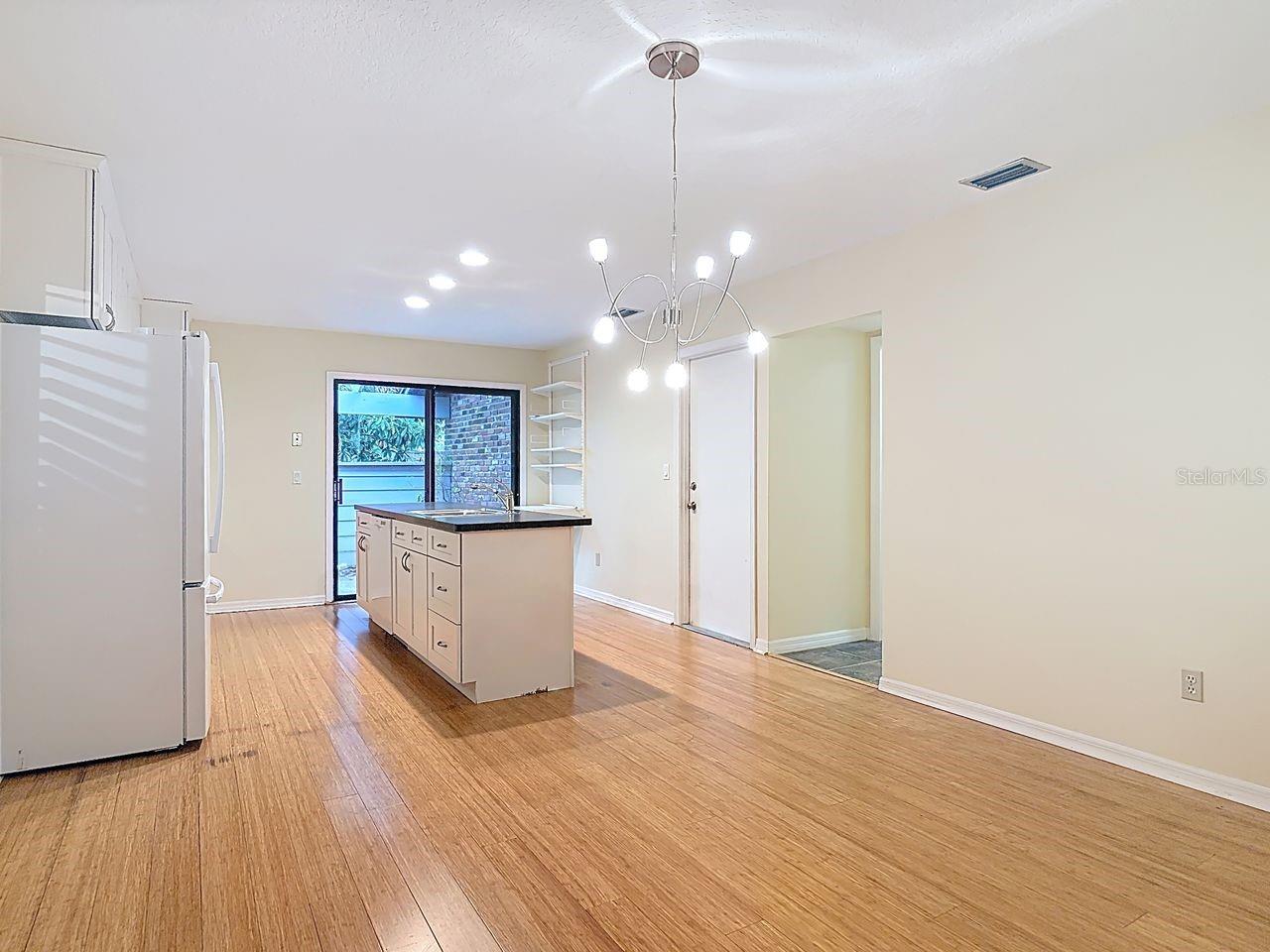 902 VILLAGE GREEN RD #2, DELAND, FL, 32720
