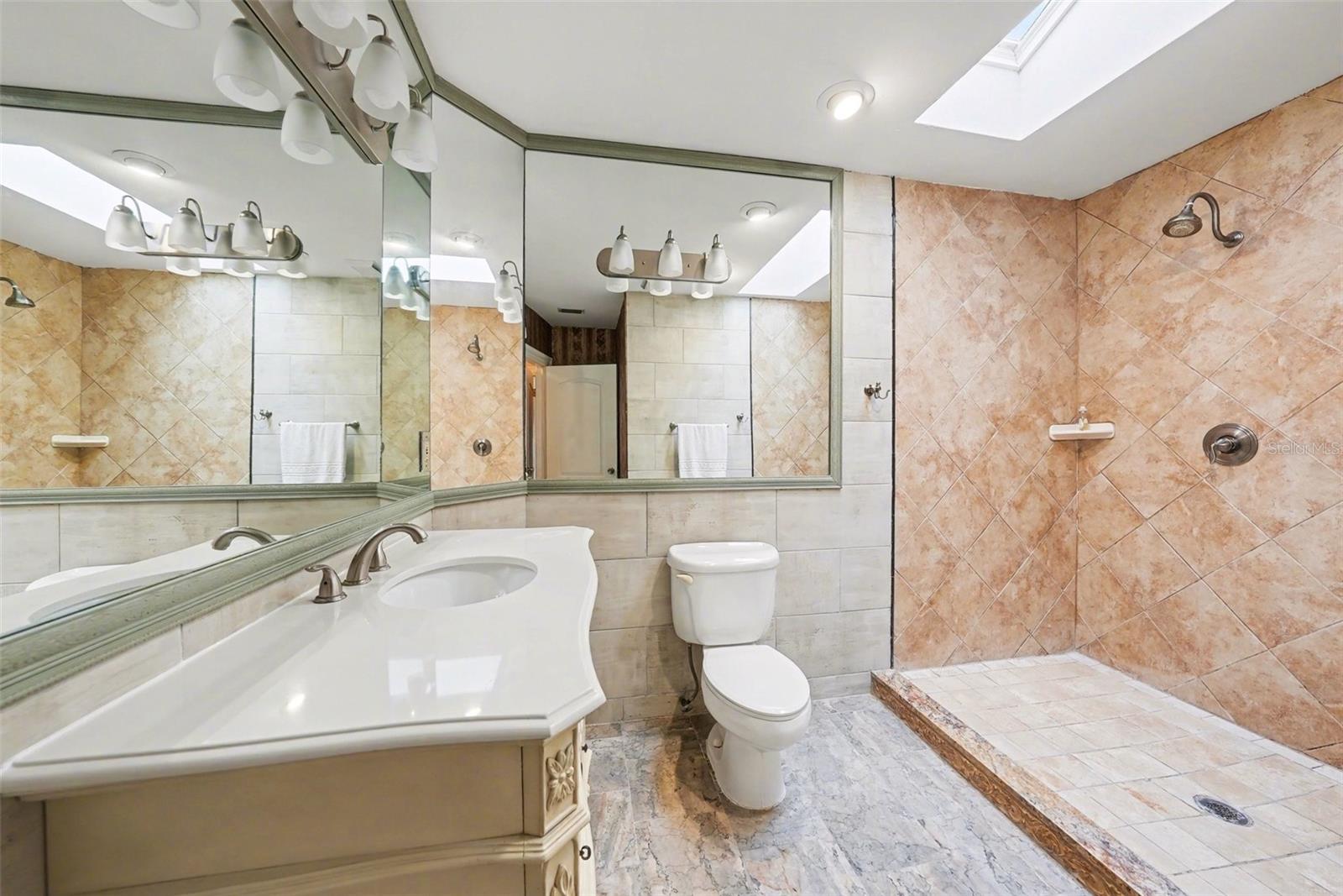 6225 BAYSIDE DR, NEW PORT RICHEY, FL, 34652