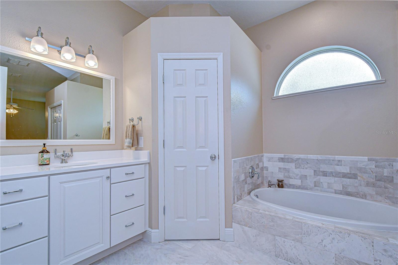3041 COLONIAL RIDGE DR, BRANDON, FL, 33511