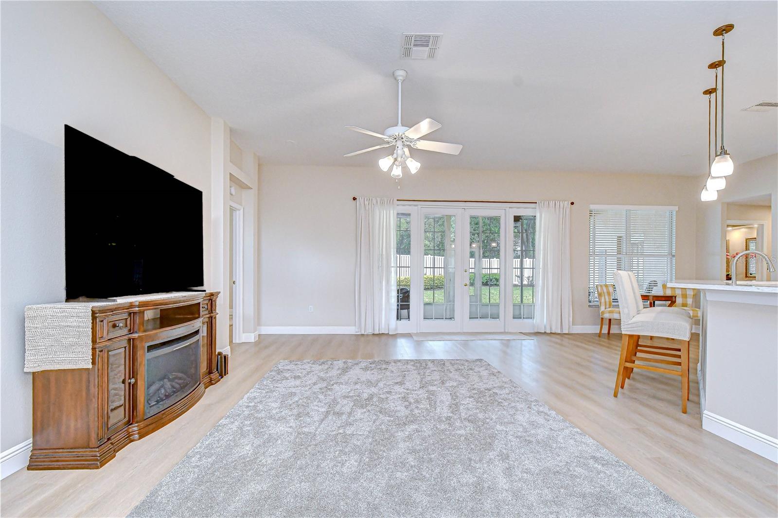 3041 COLONIAL RIDGE DR, BRANDON, FL, 33511