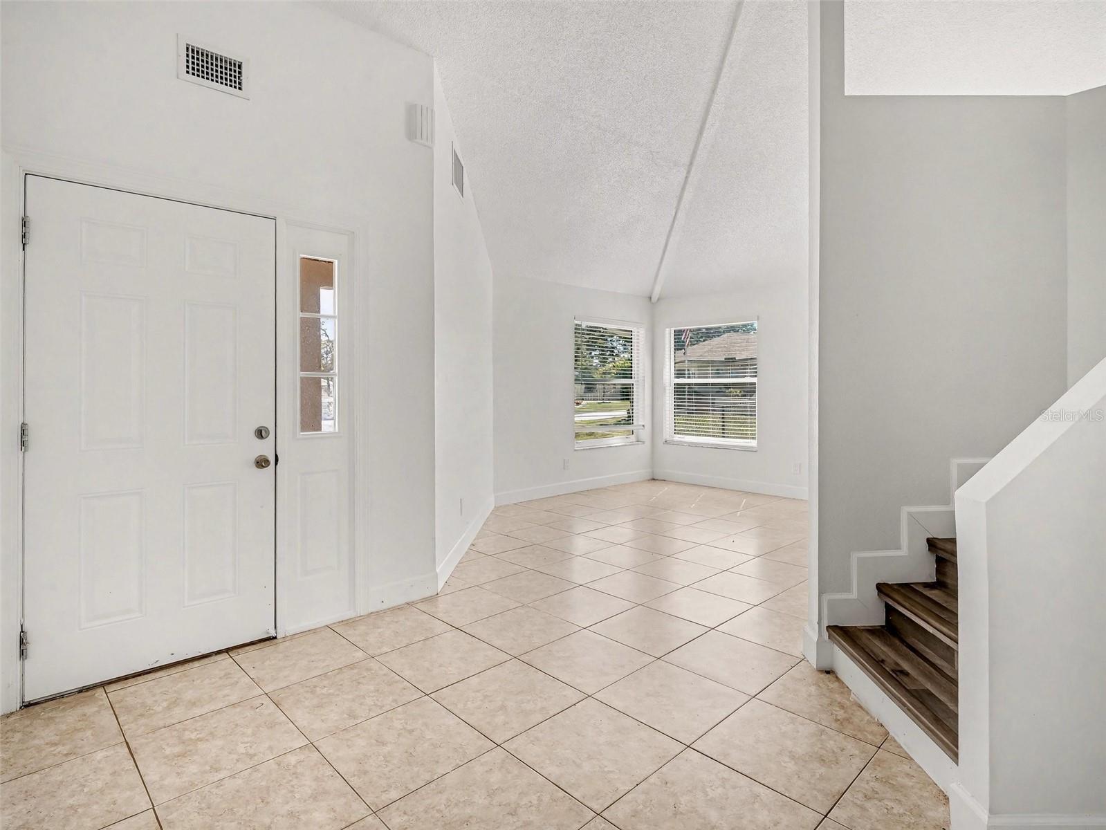822 DIANE CIR, ENGLEWOOD, FL, 34223