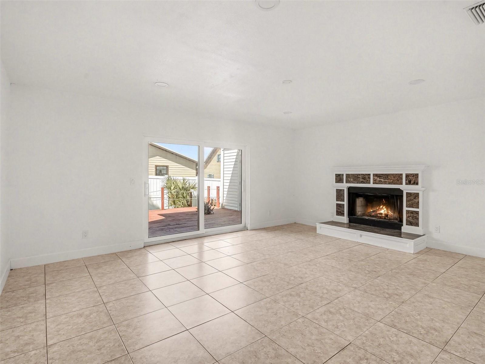 822 DIANE CIR, ENGLEWOOD, FL, 34223