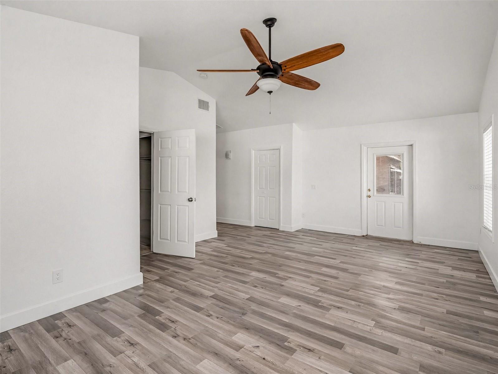 822 DIANE CIR, ENGLEWOOD, FL, 34223