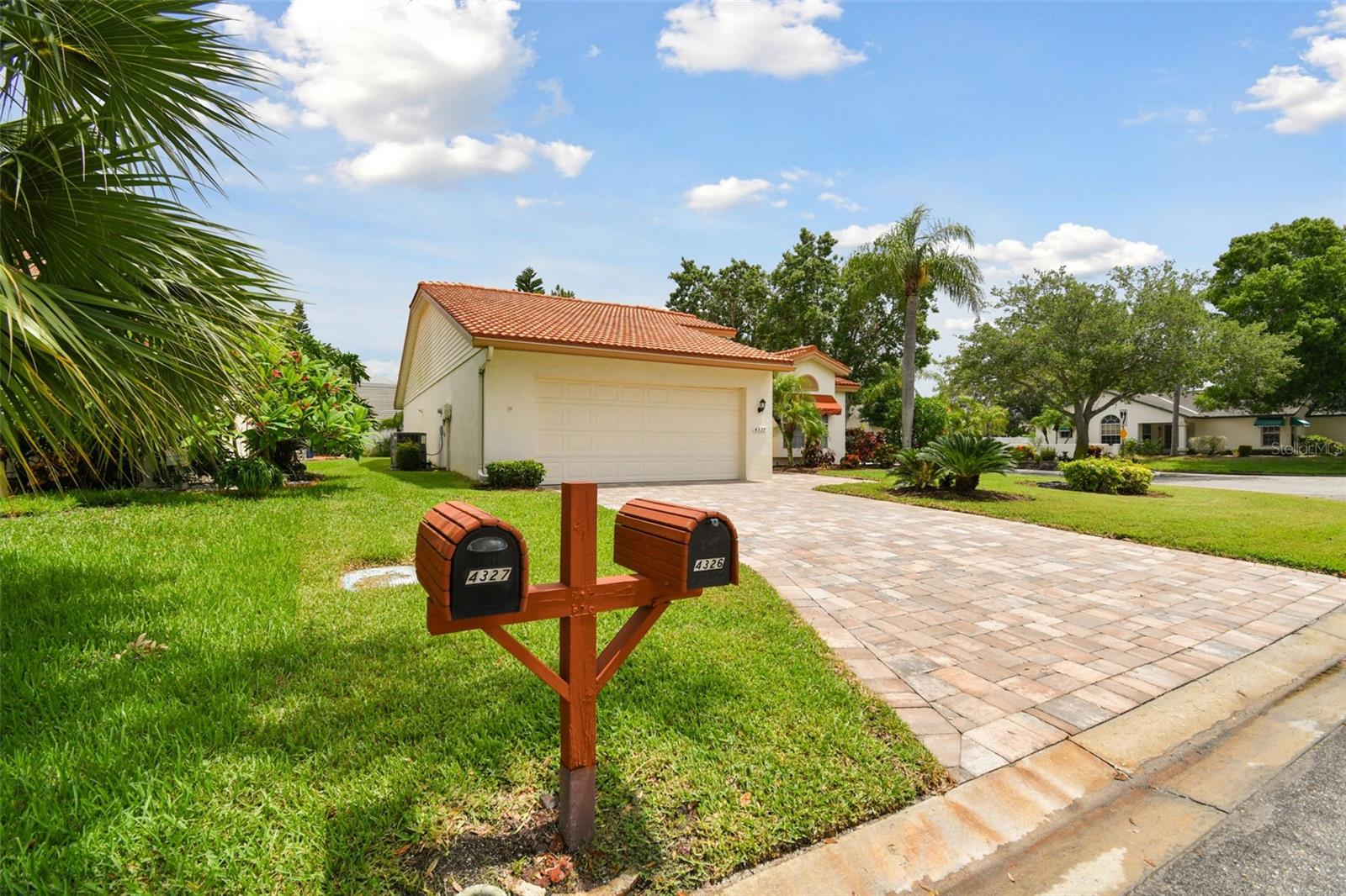 4327 MURFIELD DR E, BRADENTON, FL, 34203