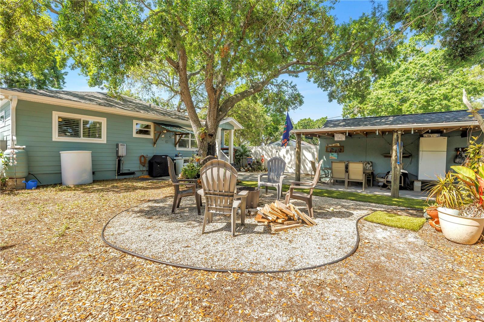 201 35TH AVE NE, ST PETERSBURG, FL, 33704