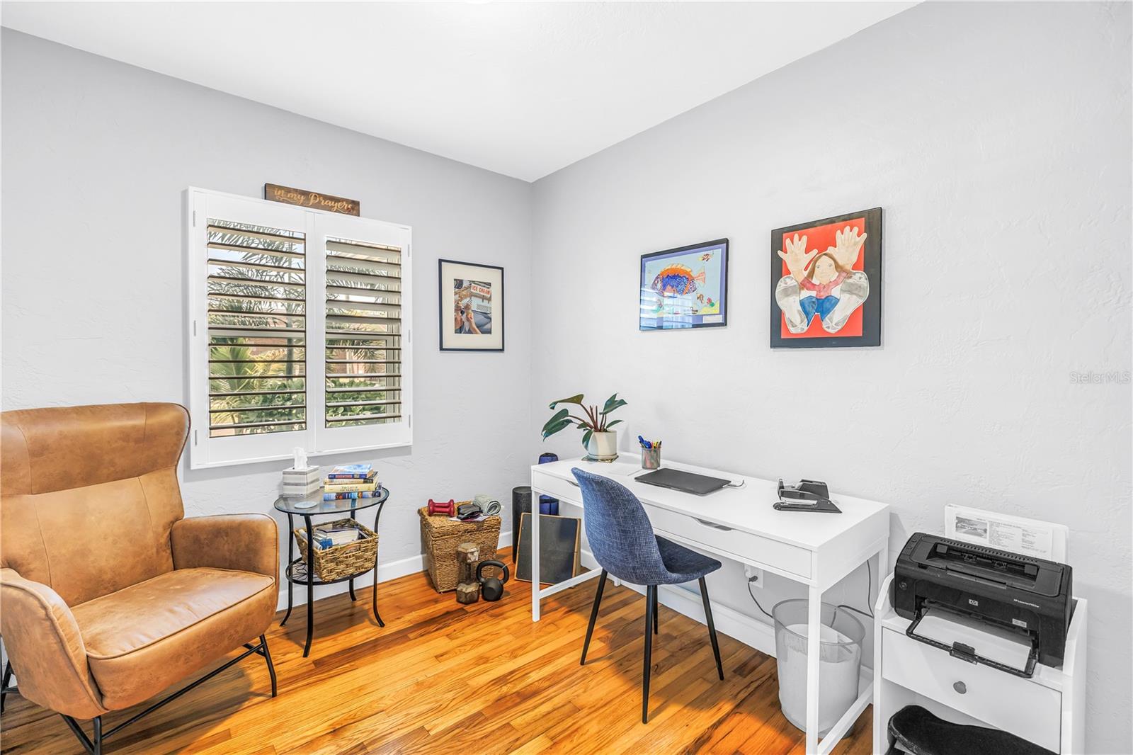 201 35TH AVE NE, ST PETERSBURG, FL, 33704