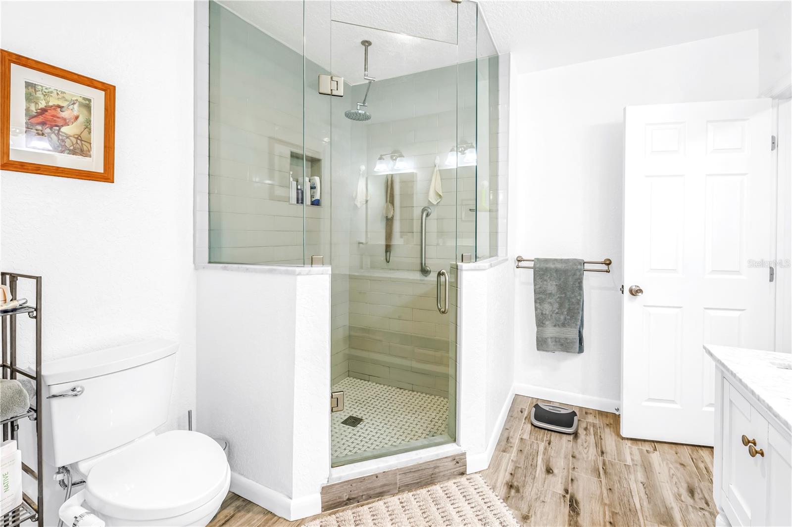 201 35TH AVE NE, ST PETERSBURG, FL, 33704