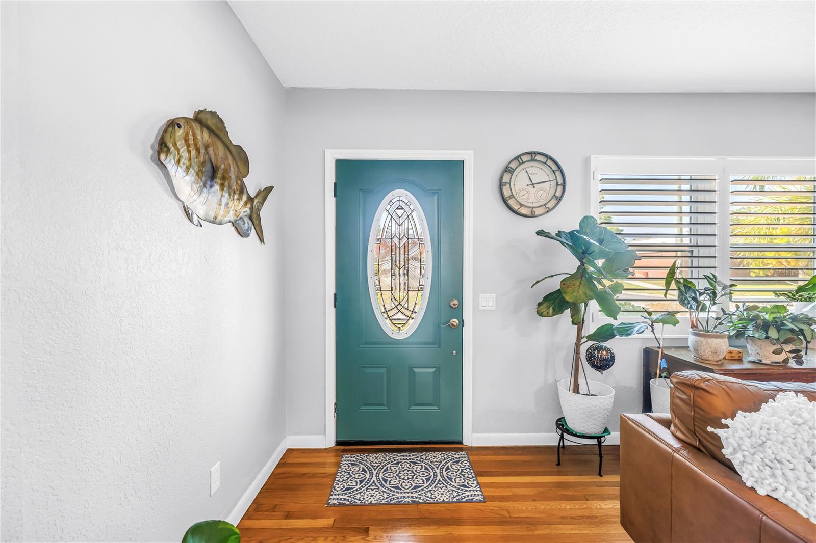 201 35TH AVE NE, ST PETERSBURG, FL, 33704