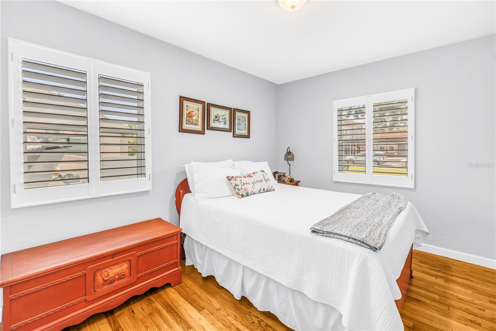 201 35TH AVE NE, ST PETERSBURG, FL, 33704