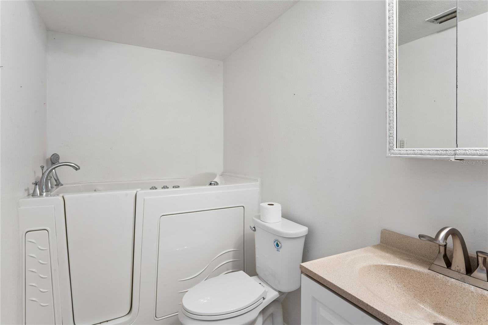 3122 BAHIA AVE, HOLIDAY, FL, 34690