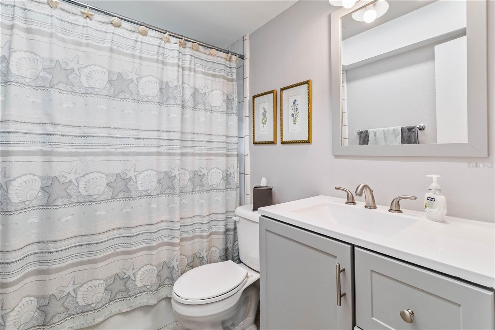 108 BOUNDARY BLVD #B, ROTONDA WEST, FL, 33947