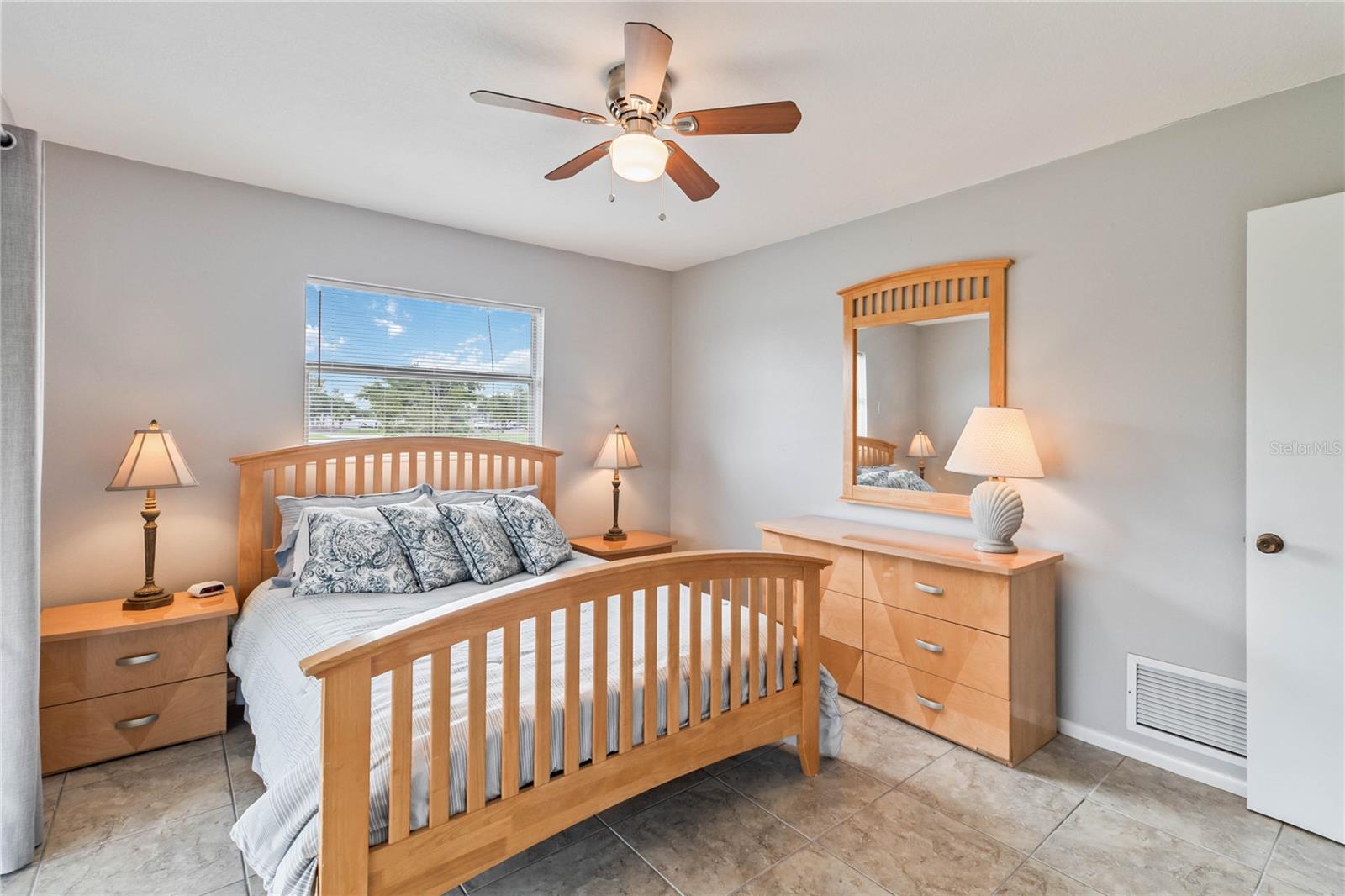 108 BOUNDARY BLVD #B, ROTONDA WEST, FL, 33947