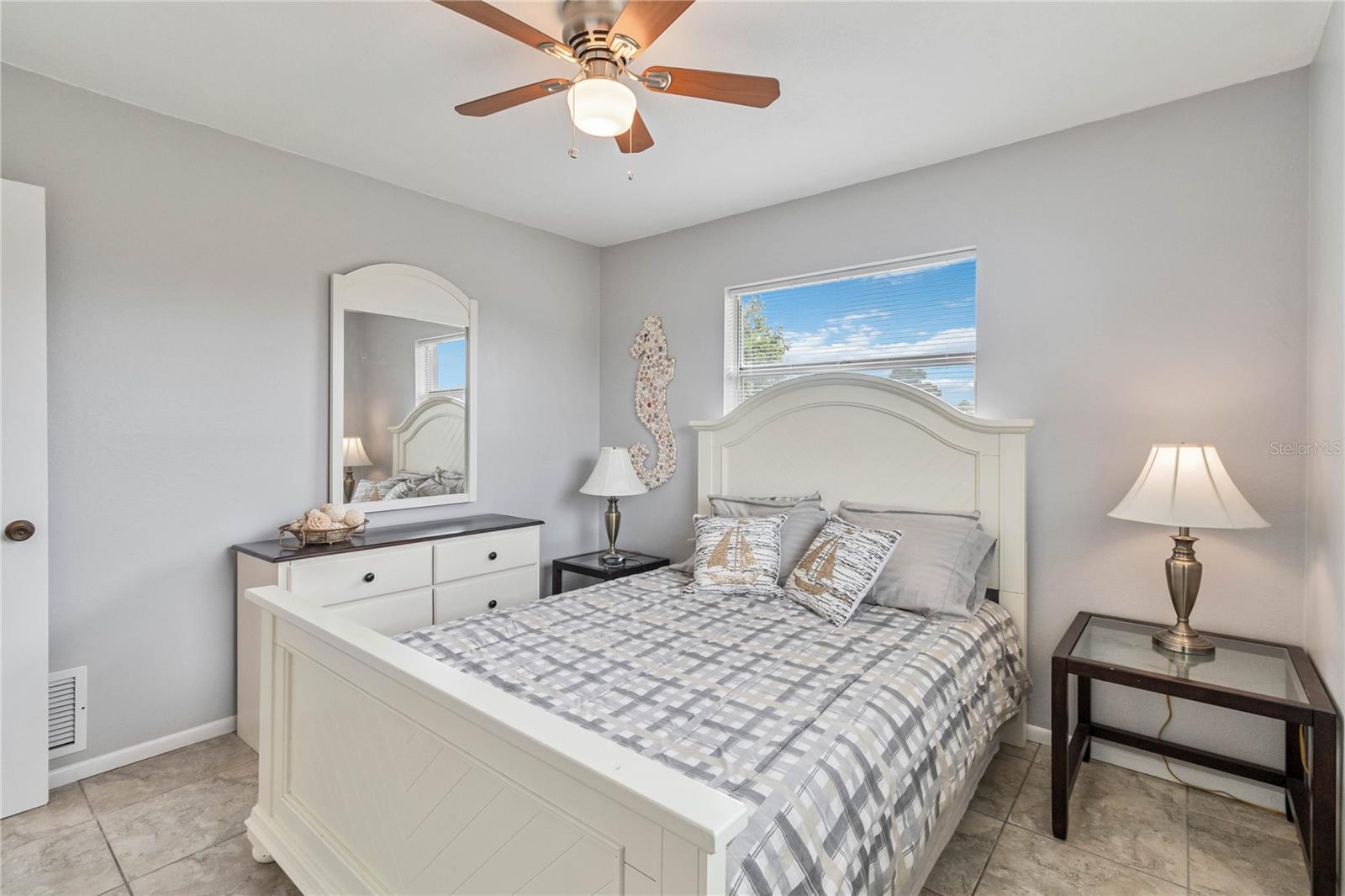 108 BOUNDARY BLVD #B, ROTONDA WEST, FL, 33947