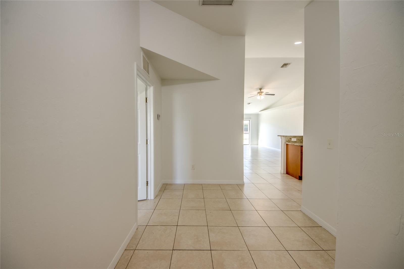 842 SW 39TH TER, CAPE CORAL, FL, 33914