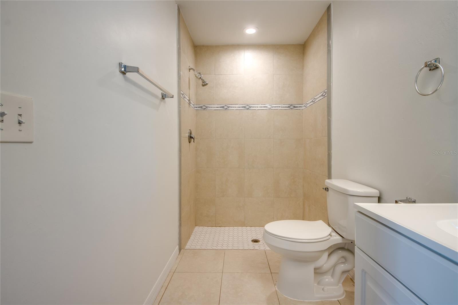 842 SW 39TH TER, CAPE CORAL, FL, 33914