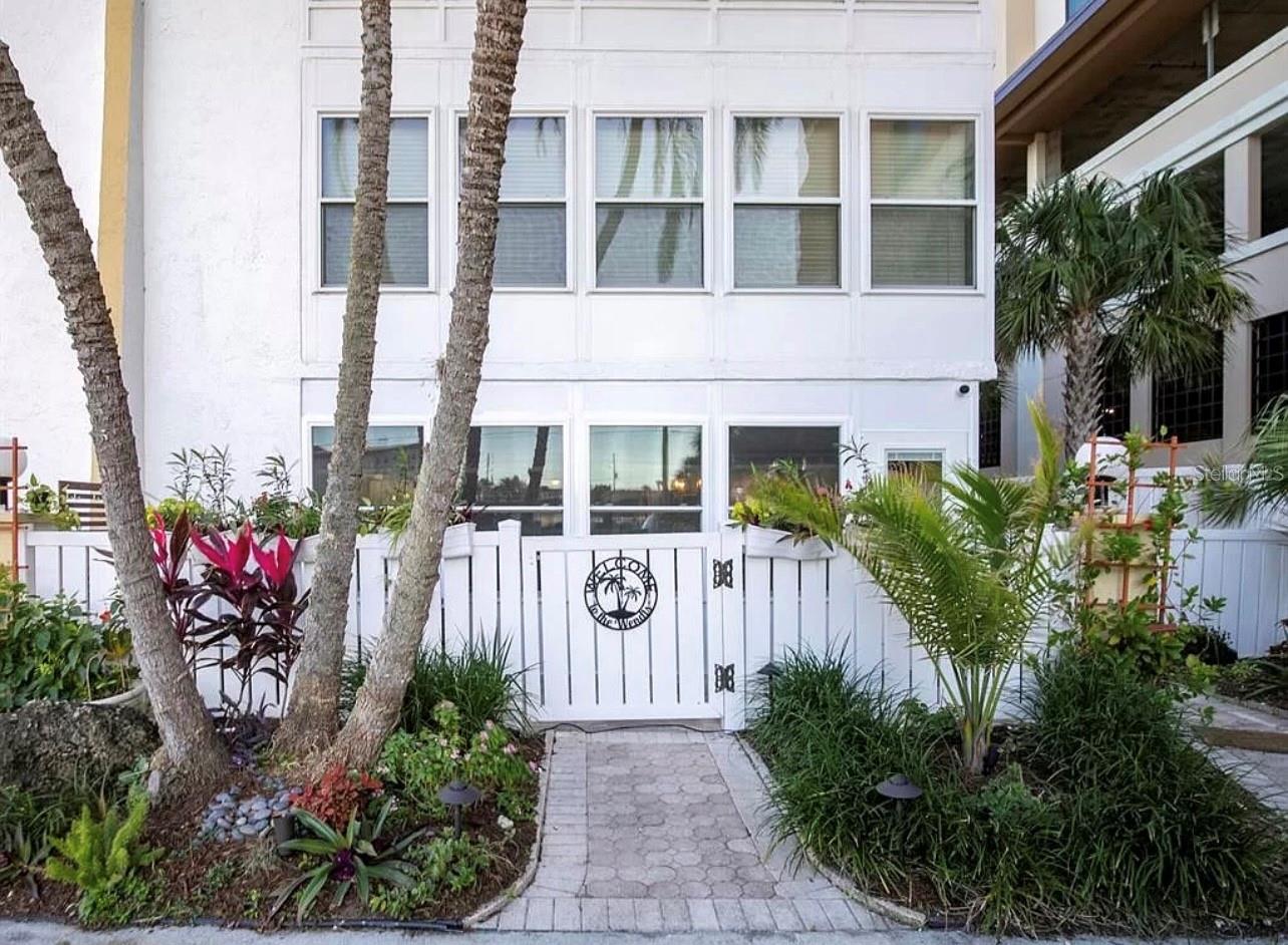 661 POINSETTIA AVE #104, CLEARWATER BEACH, FL, 33767