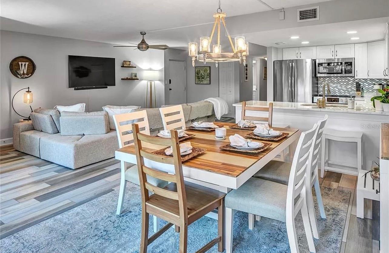 661 POINSETTIA AVE #104, CLEARWATER BEACH, FL, 33767