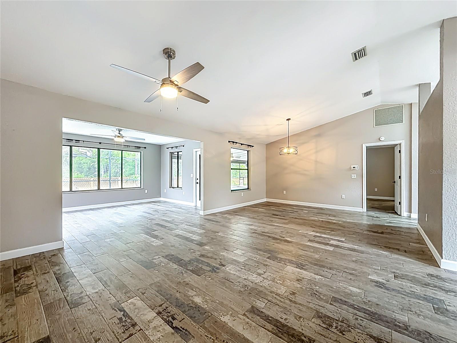12208 WEDGEFIELD DR, GRAND ISLAND, FL, 32735