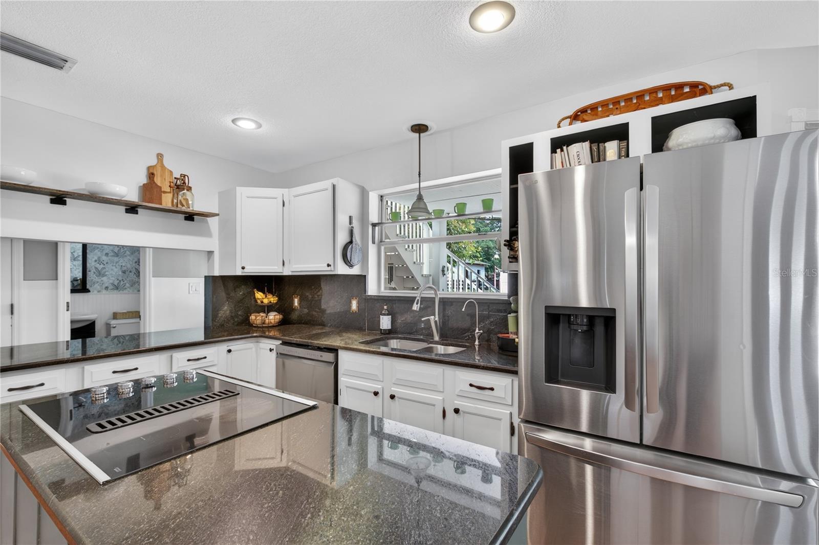 32040 CHESTNUT LN, SORRENTO, FL, 32776