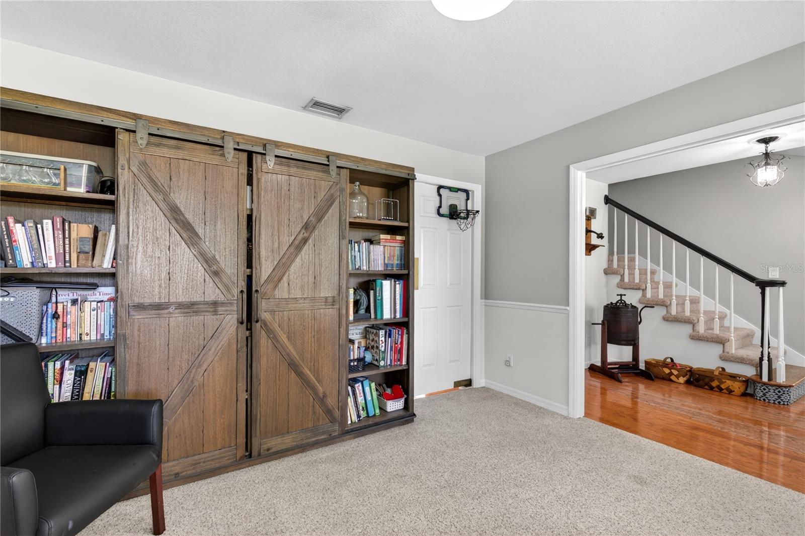 32040 CHESTNUT LN, SORRENTO, FL, 32776