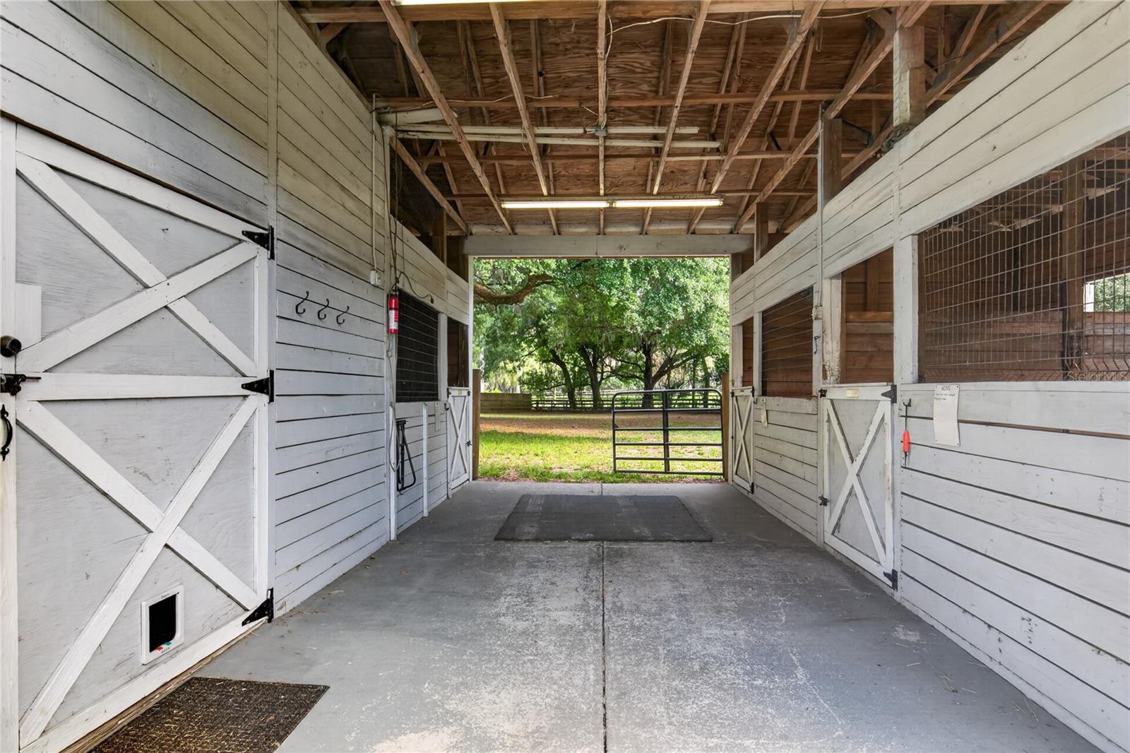 32040 CHESTNUT LN, SORRENTO, FL, 32776