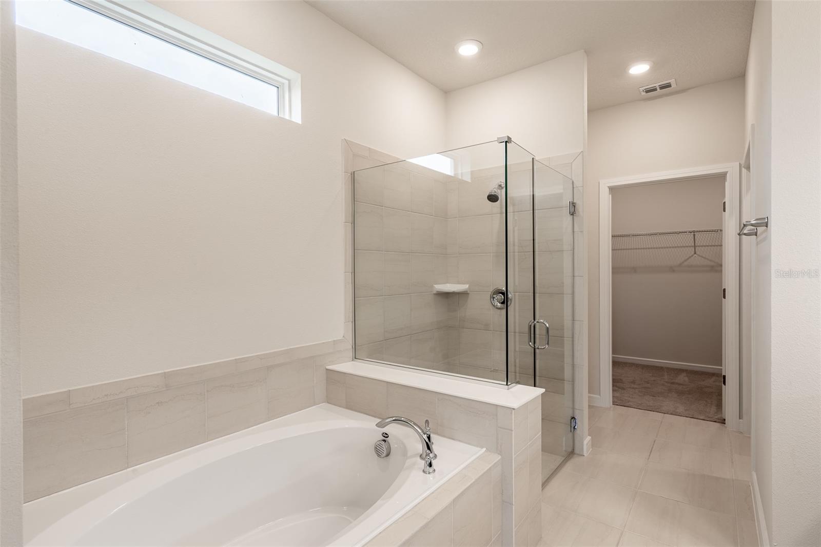 15966 WINDING BLUFF DR, MONTVERDE, FL, 34756