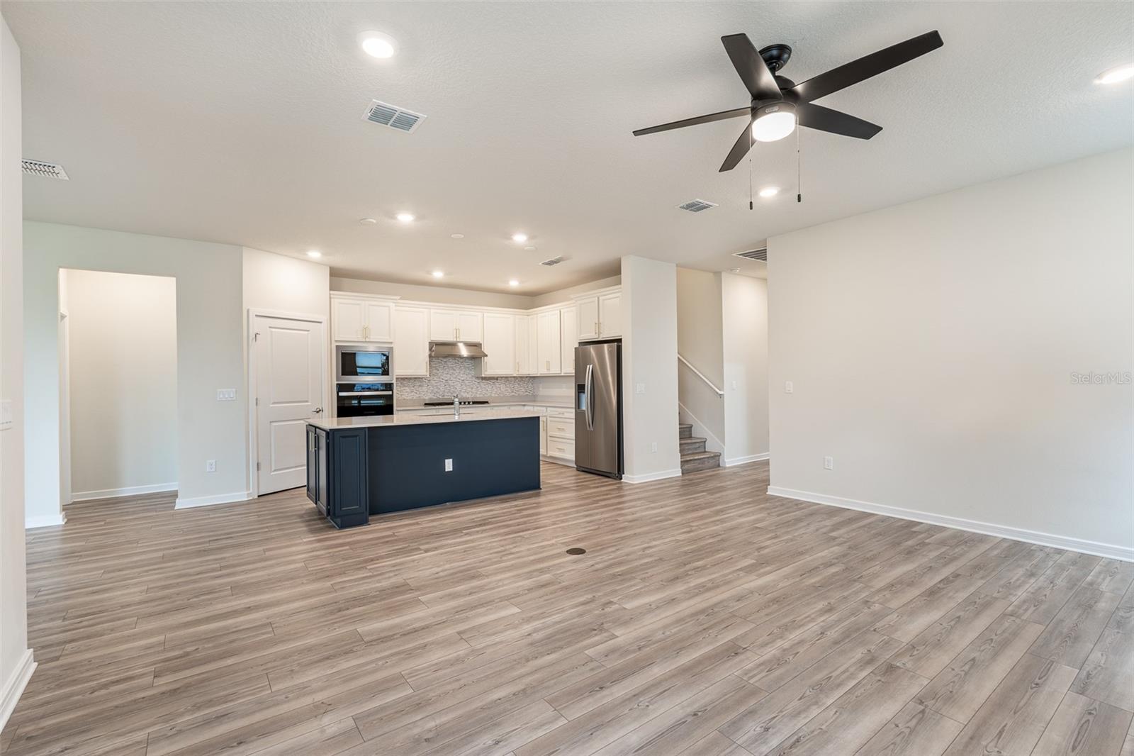 15966 WINDING BLUFF DR, MONTVERDE, FL, 34756