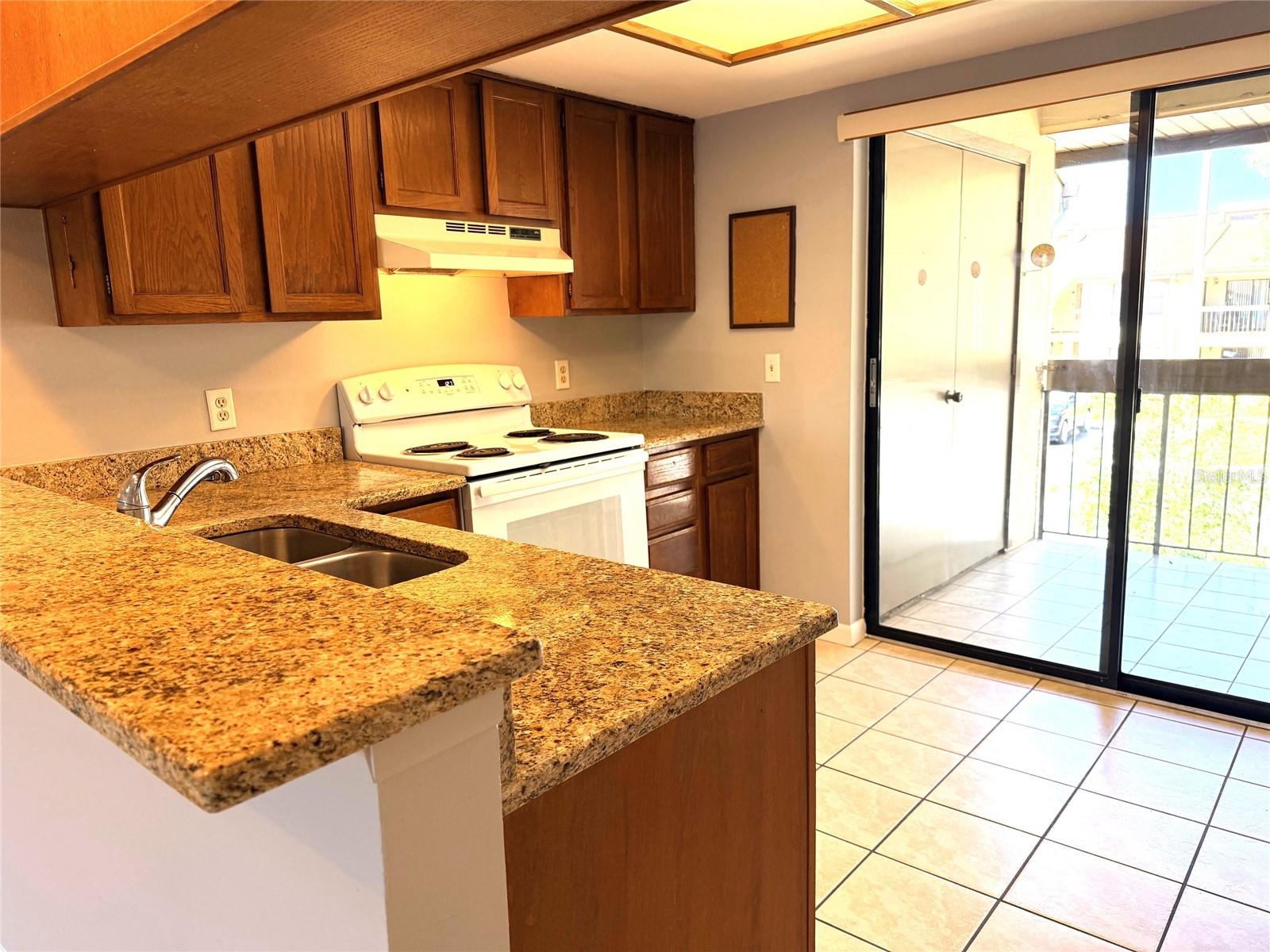 260 WOODLAKE E ##260, OLDSMAR, FL, 34677