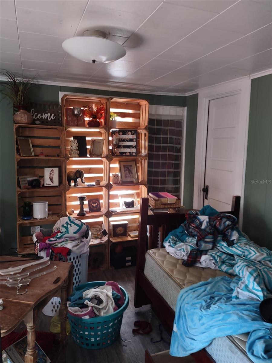 399 W 6TH ST, FROSTPROOF, FL, 33843