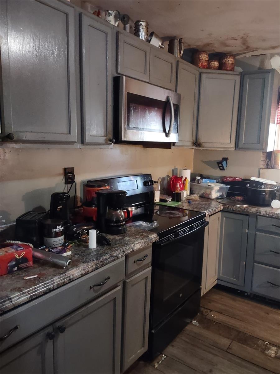 399 W 6TH ST, FROSTPROOF, FL, 33843