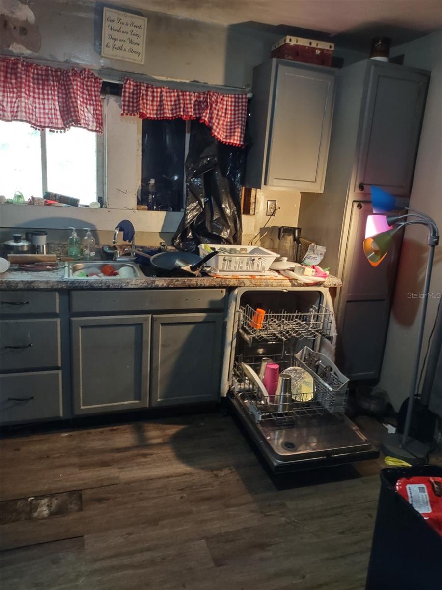 399 W 6TH ST, FROSTPROOF, FL, 33843