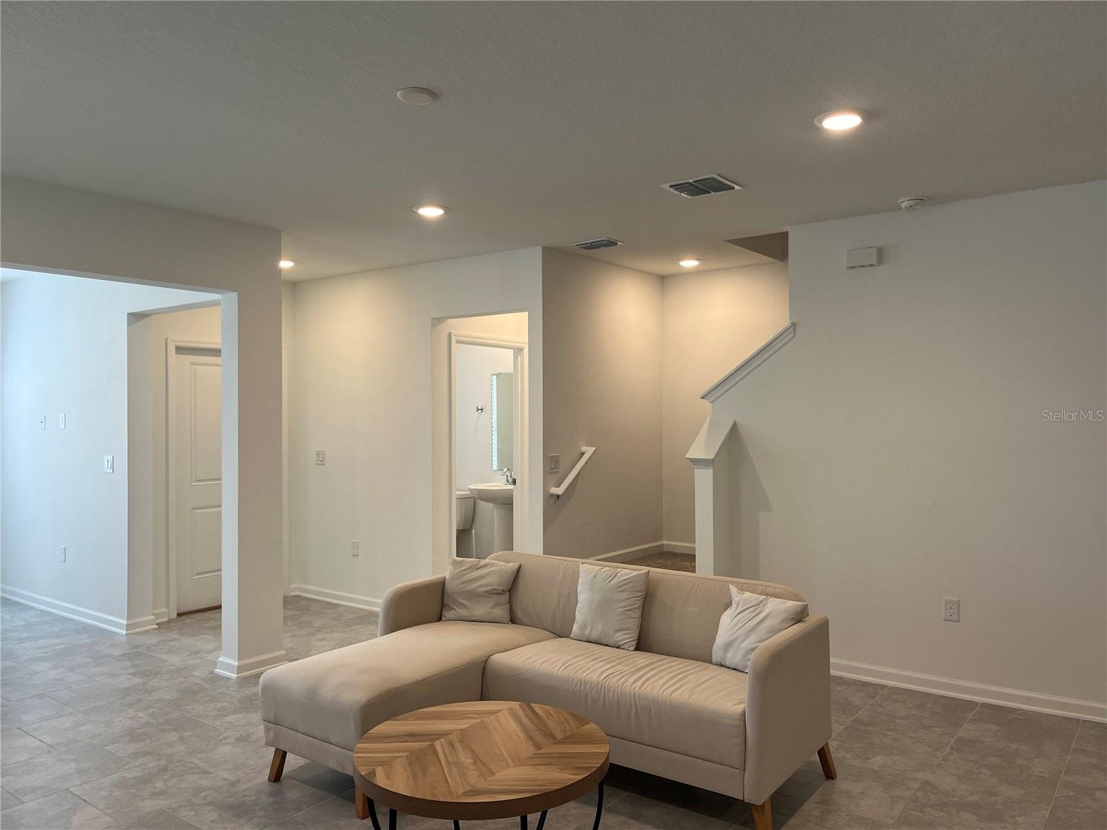 7067 SIENNA OAK ALY, ORLANDO, FL, 32829