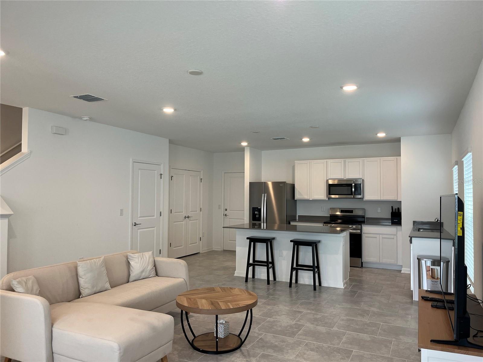 7067 SIENNA OAK ALY, ORLANDO, FL, 32829