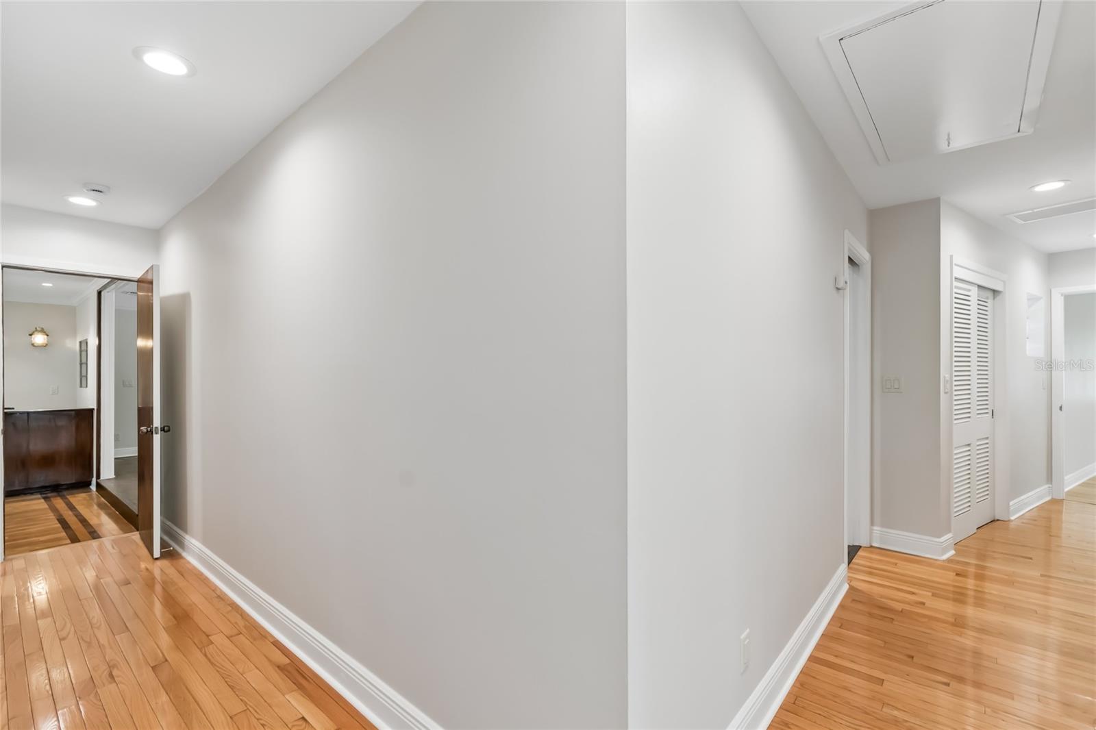 99 LADOGA AVE, TAMPA, FL, 33606