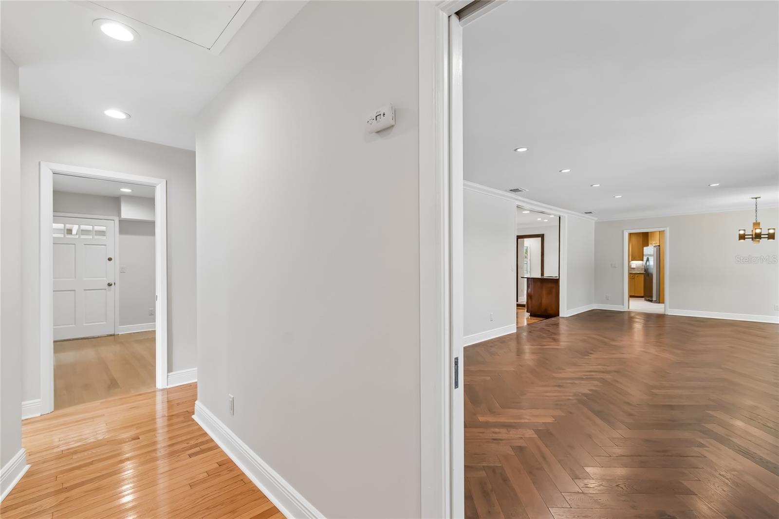 99 LADOGA AVE, TAMPA, FL, 33606