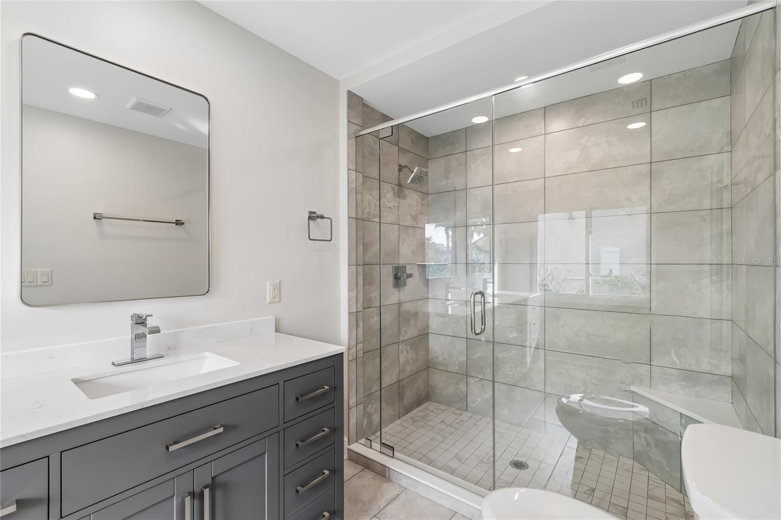 99 LADOGA AVE, TAMPA, FL, 33606