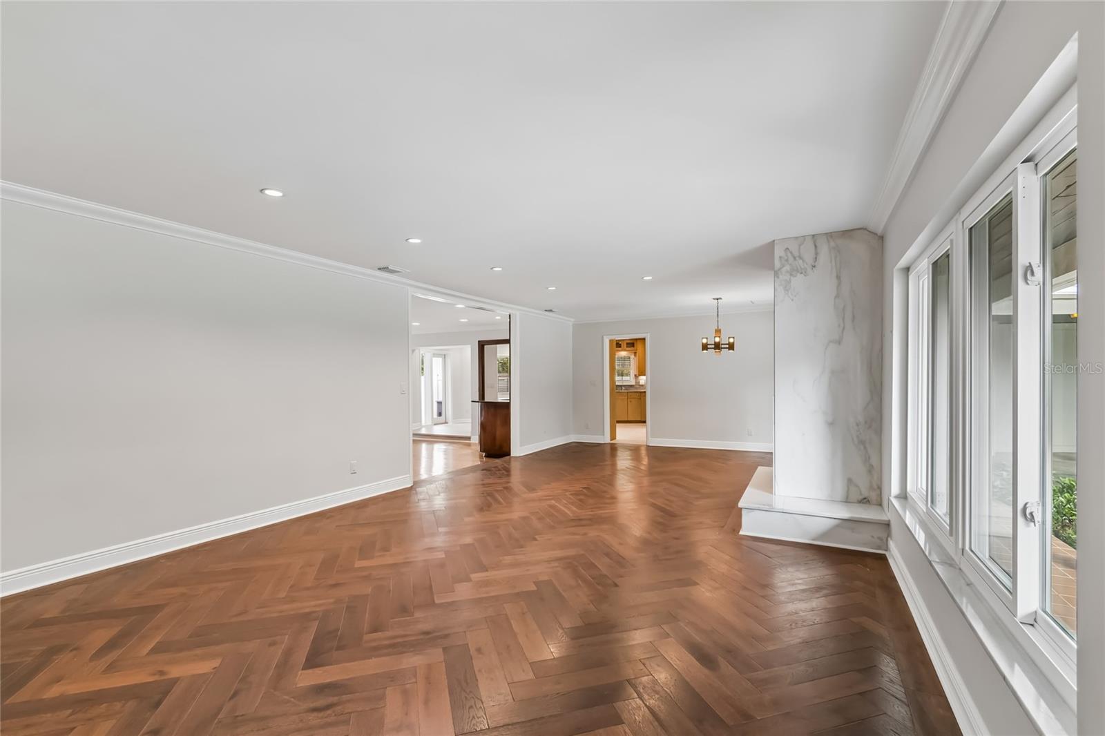 99 LADOGA AVE, TAMPA, FL, 33606