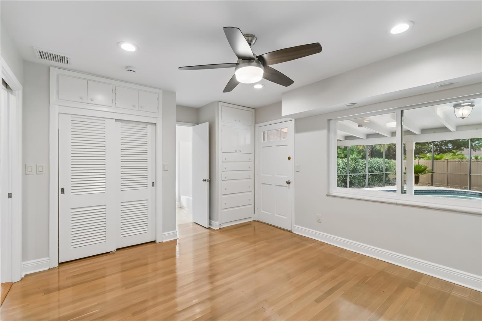 99 LADOGA AVE, TAMPA, FL, 33606