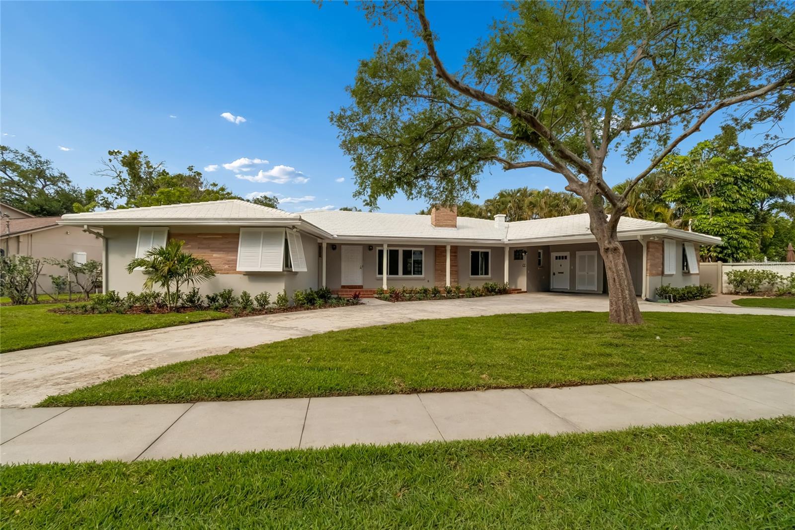 99 LADOGA AVE, TAMPA, FL, 33606