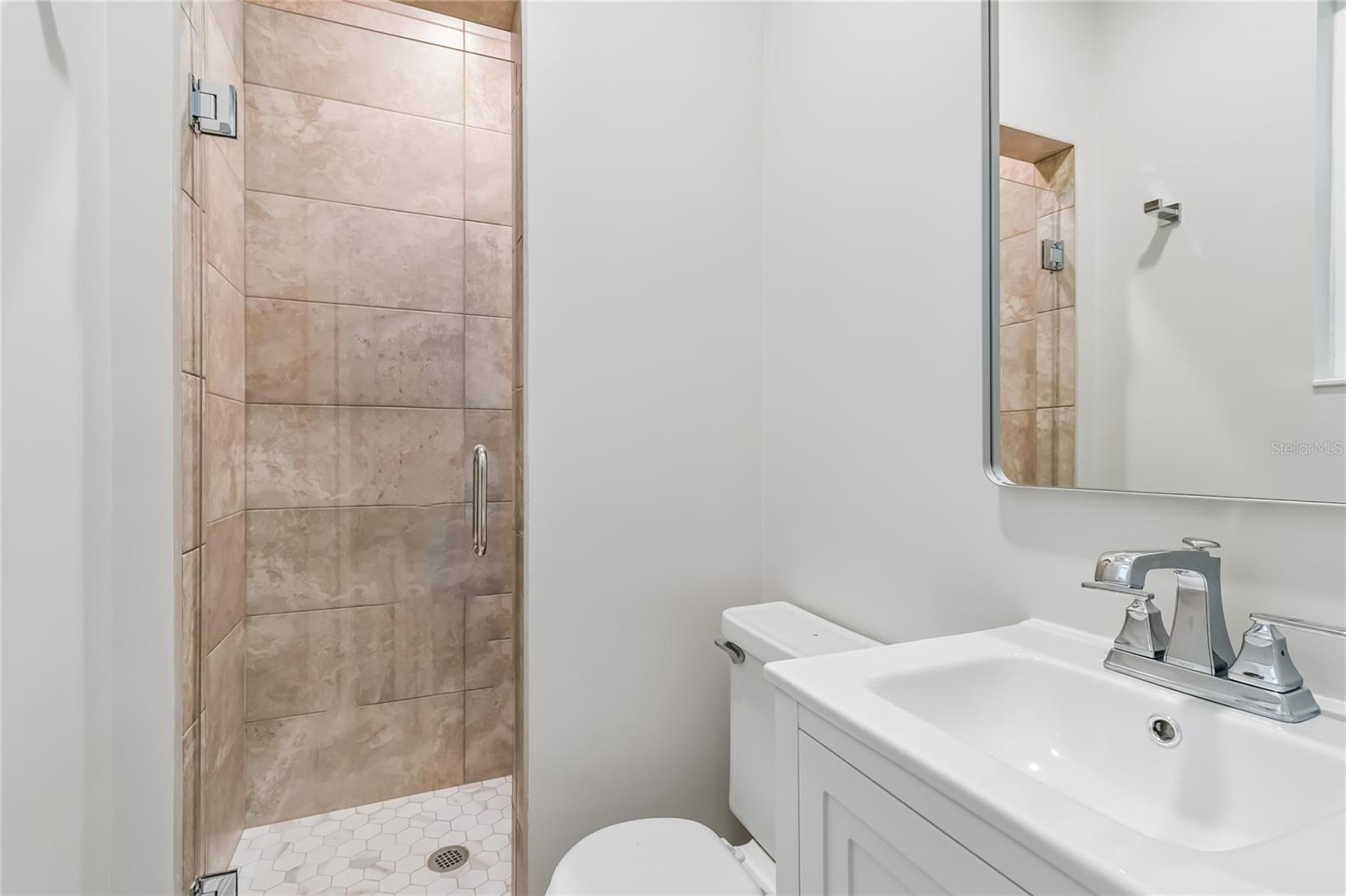 99 LADOGA AVE, TAMPA, FL, 33606