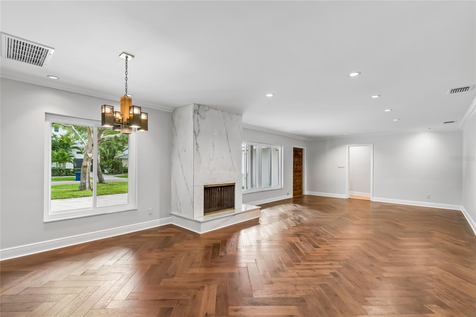 99 LADOGA AVE, TAMPA, FL, 33606