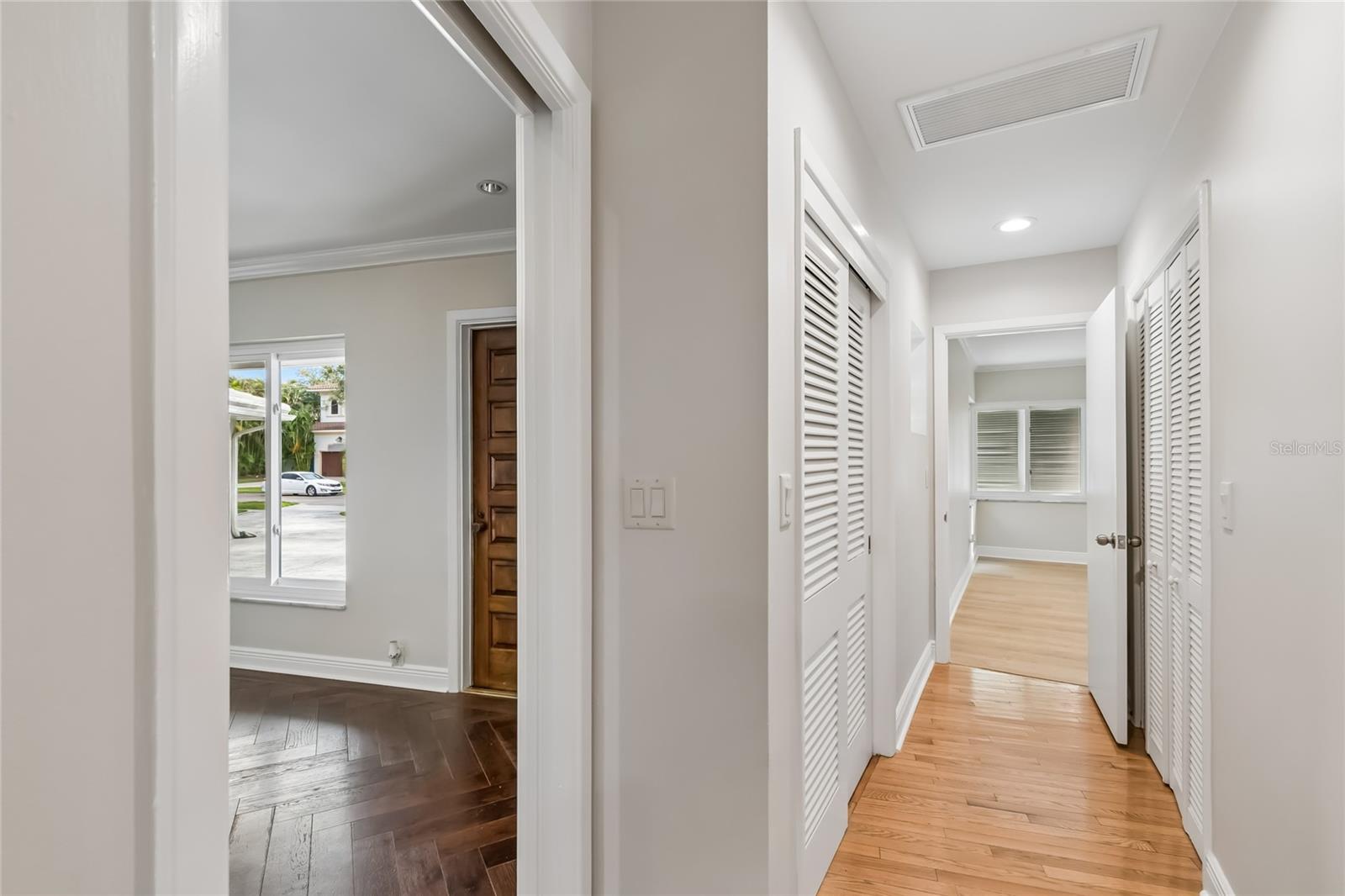 99 LADOGA AVE, TAMPA, FL, 33606